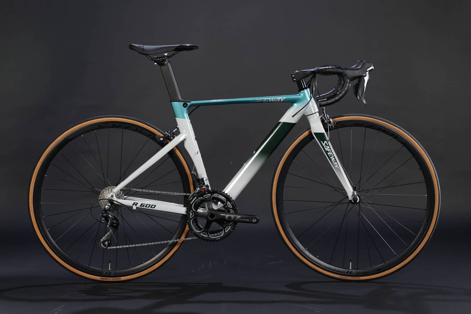 R600